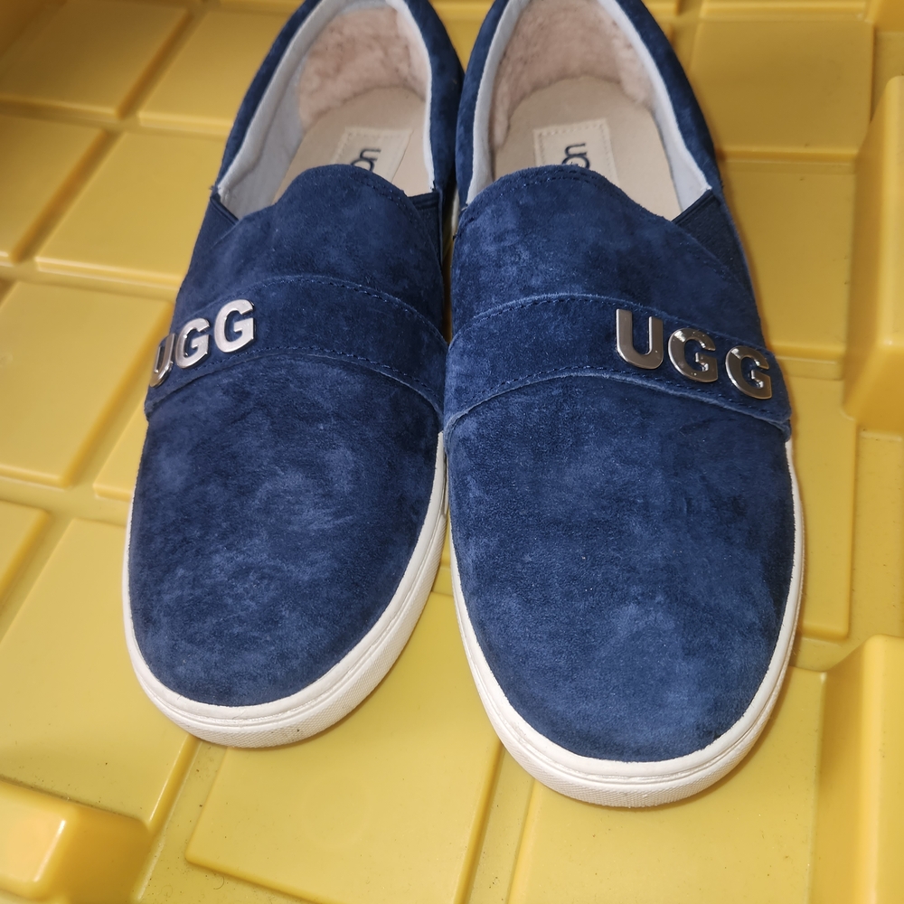 (SOLD)UGG Blue Suede Slip-On Sneakers